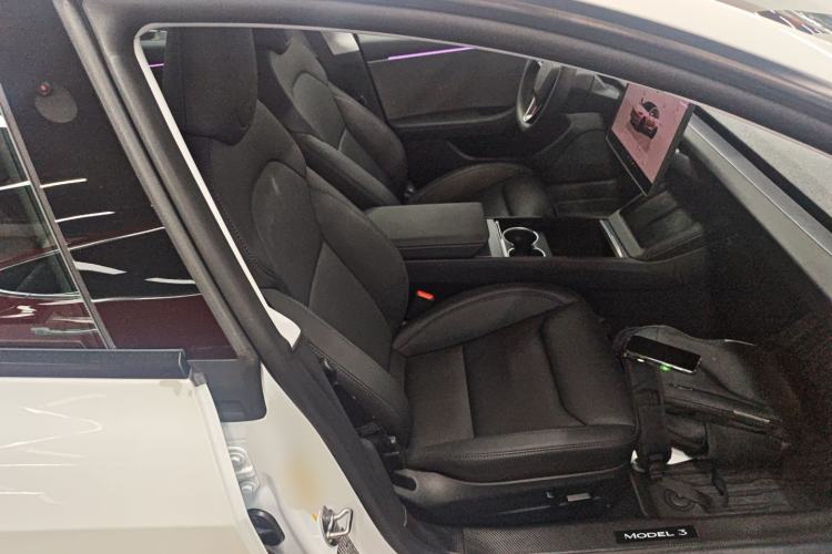 Used Tesla Model 3 2025 Rear-Wheel-Drive Version
