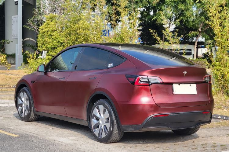 Used Tesla Model Y 2022 Long-Range All-Wheel-Drive Version
