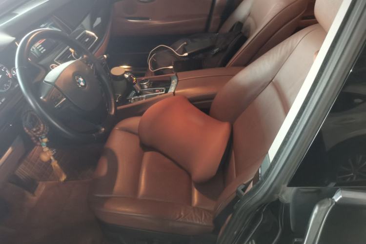 Used BMW 5 Series GT 2013 535i Elegant Edition Left Front Seat