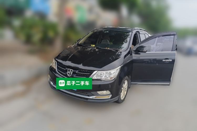 Used Baojun 730 2016 1.5T Manual Comfort Version 7 Seats