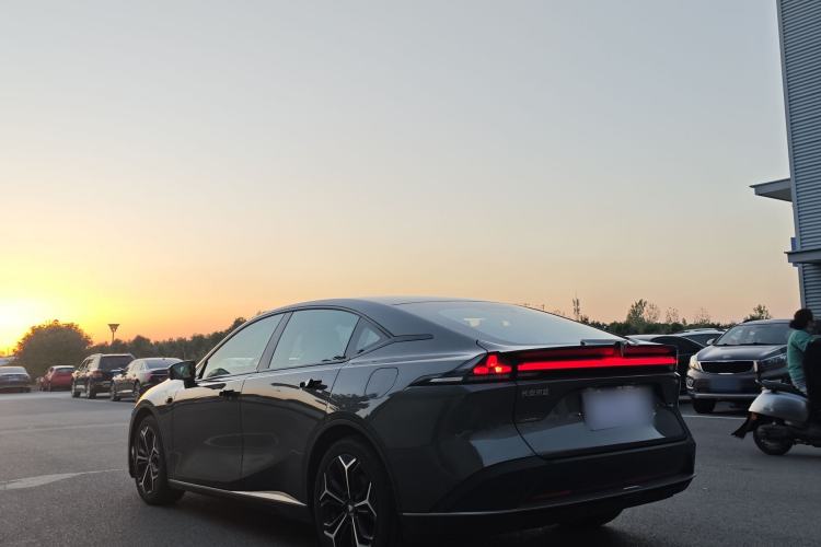 Used Deepal L07 2024 230Max Qiankun Intelligent Driving ADS SE Range-Extended Version