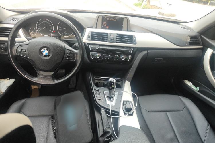 Used BMW 3 Series 2016 320Li Ambition Model
