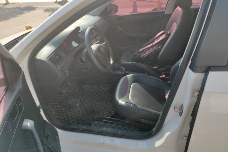 Used Volkswagen Santana 2016 1.6L Automatic Fashion Edition
