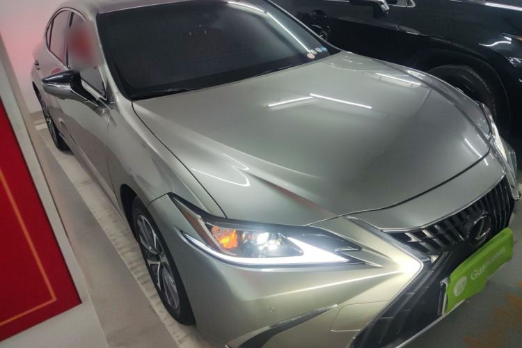 Used Lexus ES 2022 300h Excellence Edition