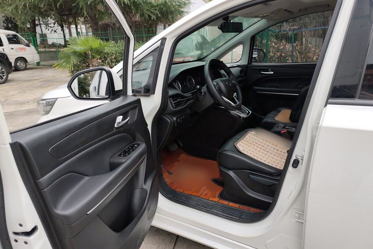 Used GAC Trumpchi M6 2021 270T DCT Luxury Edition (7 Seats)