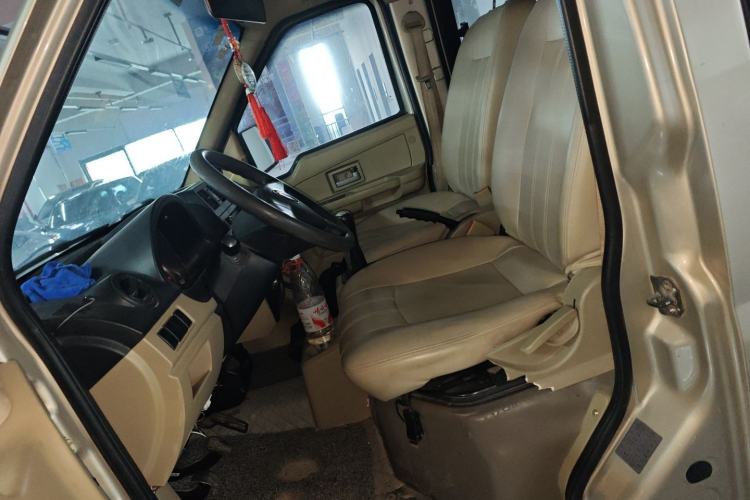 Used Dongfeng Xiaokang C37 2012 1.4L Standard Edition DK13-06
