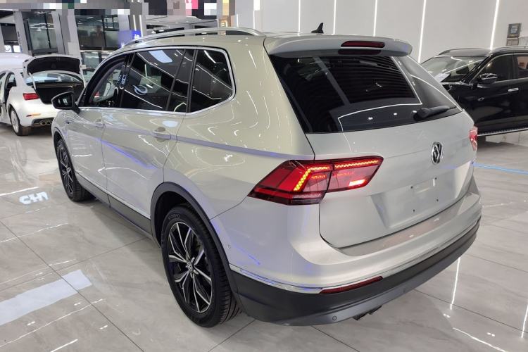 Used Volkswagen Tiguan L 2017 330TSI Automatic Two-Wheel Drive Flagship Edition