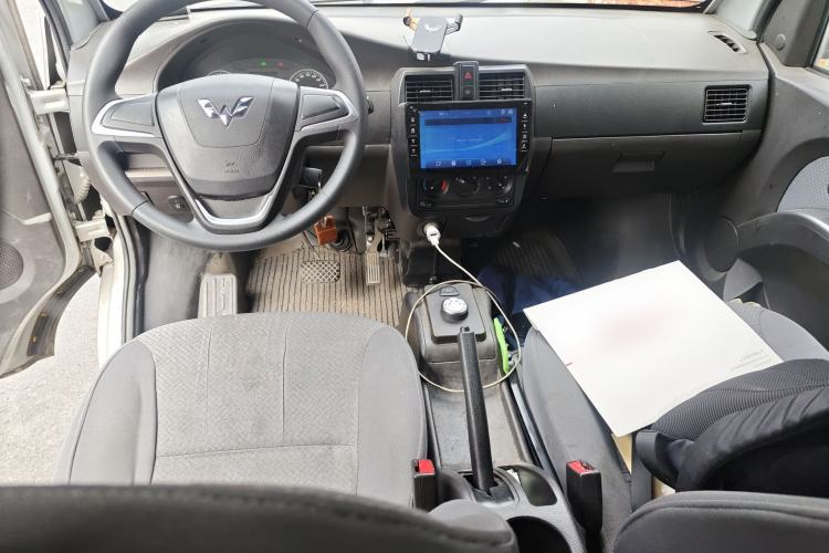 Used Wuling Rongguang EV 2020 Basic Version 7-Seater 300 km