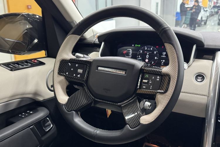 Used Land Rover Discovery 2021 360 PS R-Dynamic SE
