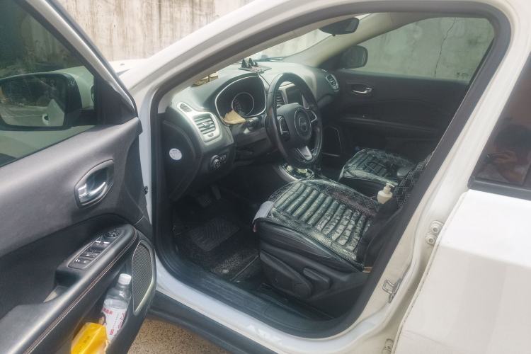 Used Jeep Compass 2017 200T Automatic Family Edition