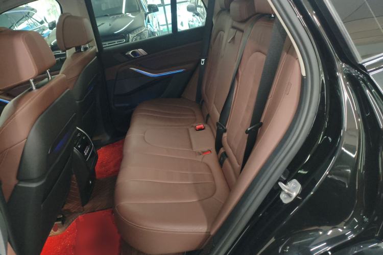 Used BMW X5 2022 xDrive40i Luxury Edition M Sport Package
