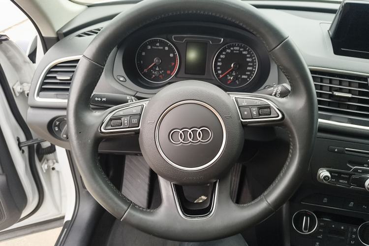 Used Audi Q3 2018 30th Anniversary Edition 35 TFSI Fashion Model
