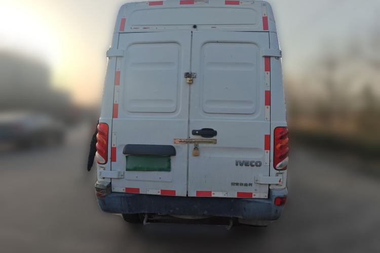 Used Iveco Power Daily 2017 2.8T Prestige V39 Van High Roof Model 43S5
