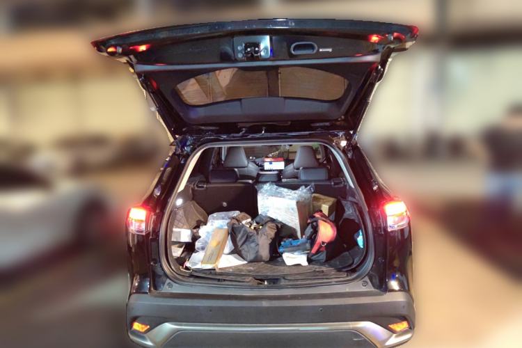 Used Toyota FRONTLANDER 2024 2.0L Smart Electric Hybrid Dual-Engine Luxury Edition Trunk