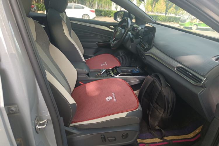 Used Volkswagen ID.4 CROZZ 2021 Long-Range PURE+ Two-Wheel Drive Version