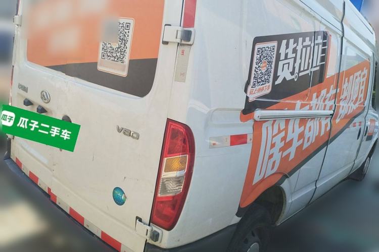 Used SAIC MAXUS Xintu V80 2021 2.0T Manual Classic City Delivery King Long Wheelbase Mid-Roof 3 Seats