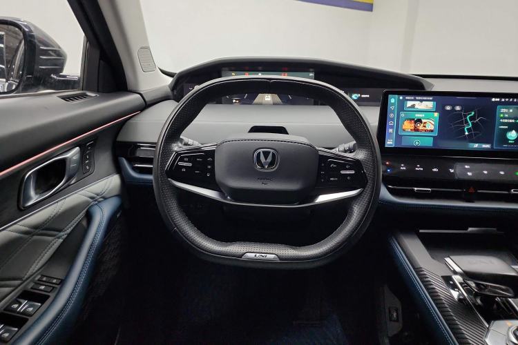 Used CHANGAN UNI-K iDD 2023 Smart Electric iDD 1.5T 135km Smart Leading Model
