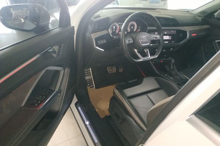 Used Audi Q3 2024 35 TFSI Fashion Dynamic Edition