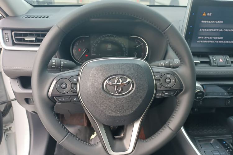 Used Toyota RAV4 2022 2.0L CVT Two-Wheel Drive Fashion Plus Edition Steering Wheel