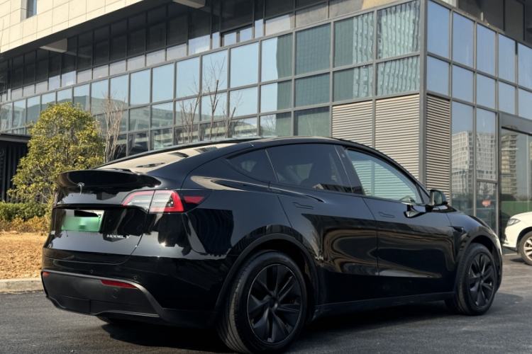 Used Tesla Model Y 2023 Rear-Wheel-Drive Version