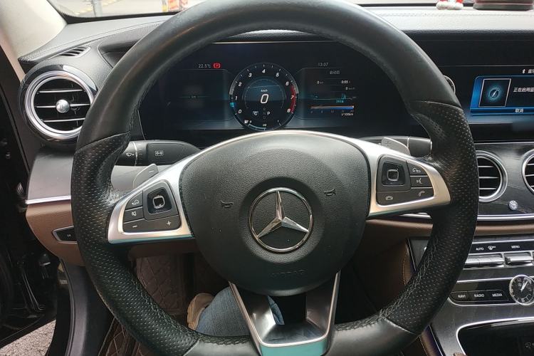 Used Mercedes-Benz E-Class 2018 Restyled E 300 L Sporty and Stylish Edition Steering Wheel