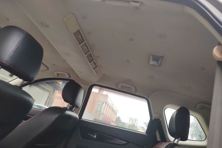 Used HYOSOW S3 2014 1.5L Luxury Version China IV Emission Standard
