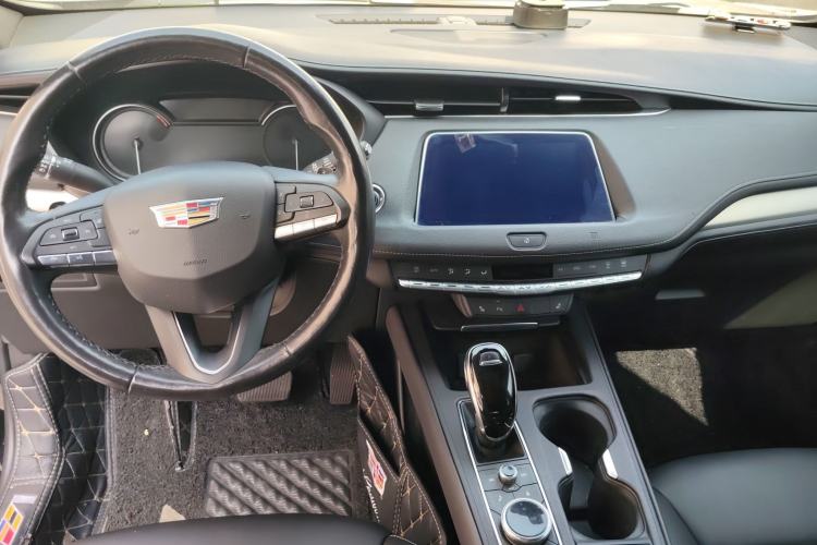 Used Cadillac XT4 2020 28T Two-Wheel-Drive Leading Version
