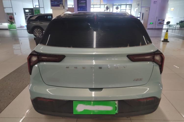 Used Geometry E Firefly 2022 401 km Linglong Tiger 5 Seats