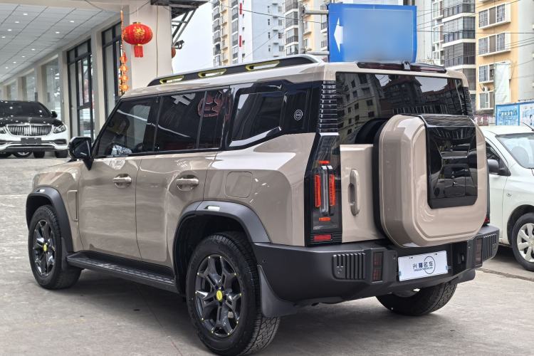 Used JETOUR Traveler 2023 2.0T All-Wheel Drive CrossPRO+
