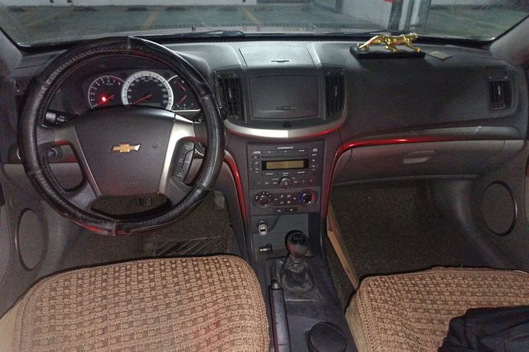 Used Chevrolet Epica 2013 1.8 SE Comfort Edition MT Center Console