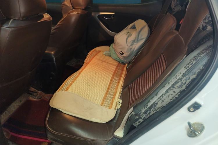 Used Hyundai Elantra (5th Generation / Langdong) 2012 1.6L Manual Leading Model
