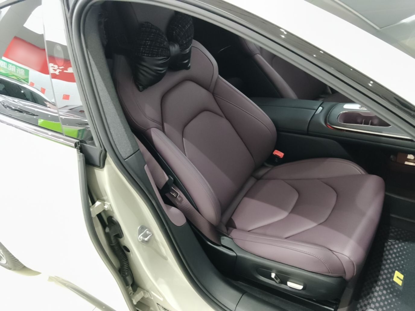 Xiaomi Auto SU7 2024 Rear-Drive Ultra-Long Range Advanced Pro-Level Intelligent Driving Version — снимка 19