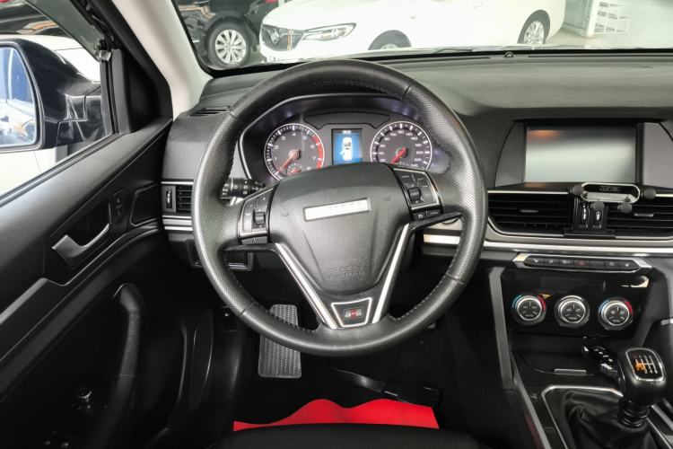 Used Haval H6 2018 Red-Label Sport Version 1.5T Manual Two-Wheel Drive Elite Model Steering Wheel