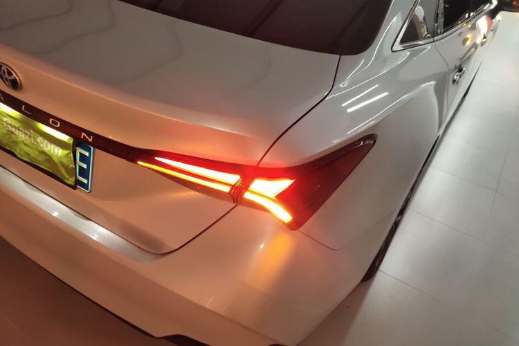 Used Toyota Avalon 2022 Dual-Engine 2.5L Luxury Edition
