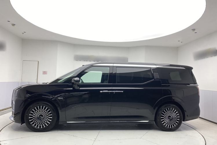 Used Zeekr 009 2024 7-Seater Aisle Version 108 kWh