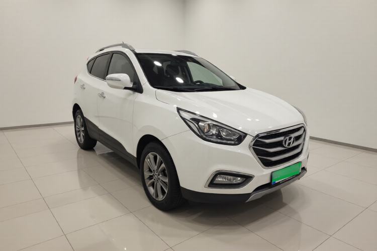 Used Hyundai ix35 2015 2.0L Automatic 2WD Smart Version China V Standard Exterior 2