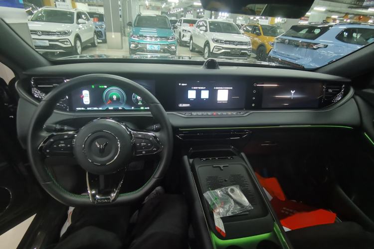 Used VOYAH FREE 2025 318 318 km Rear-Drive Touring Edition