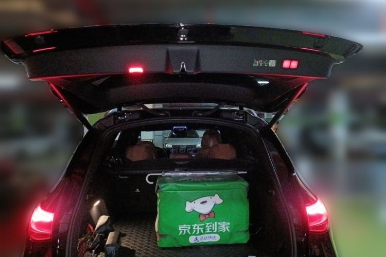 Used Mercedes-Benz GLC 2024 GLC 260 L 4MATIC Luxury Model 5 Seats
