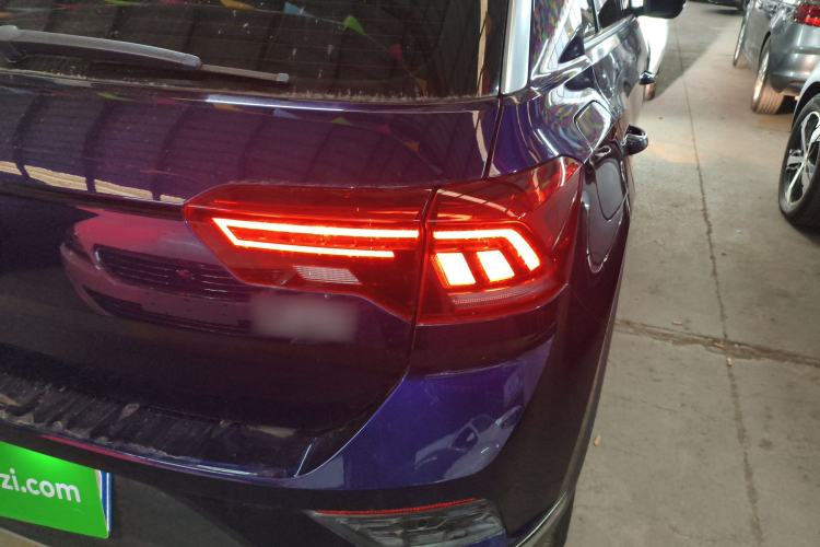 Used Volkswagen T-ROC 2018 230TSI DSG Two-Wheel Drive Advanced Version China V Standard