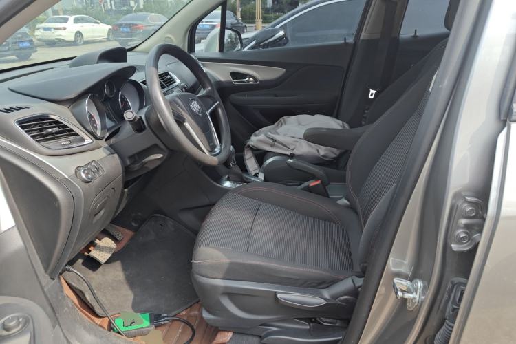 Used Buick Encore 2015 1.4T Automatic Two-Wheel Drive Urban Elite Version Left Front Seat