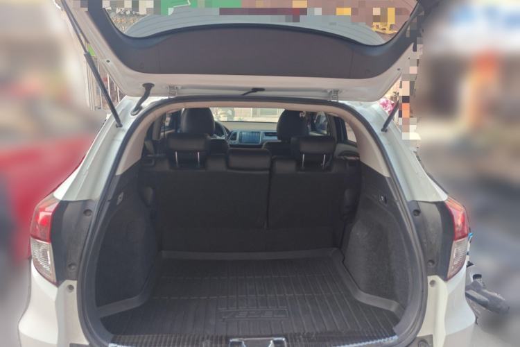 Used Honda Vezel 2020 1.5L CVT Luxury Edition
