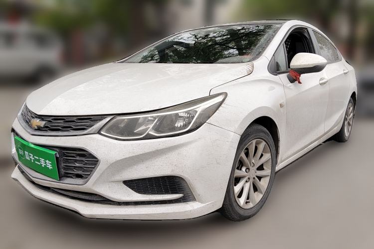 Used Chevrolet Cruze 2018 Hatchback 320 Automatic Pioneer Sunroof Edition