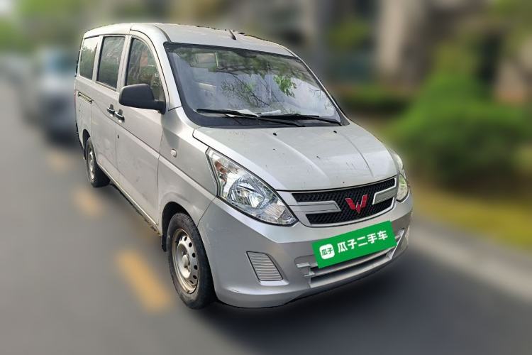 Used Wuling Rongguang V 2019 1.5L Van - Utility Model
