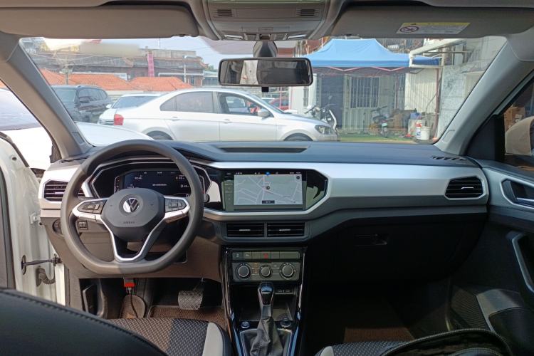 Used Volkswagen Tacqua 2023 200TSI DSG Joy-Connect Edition Center Console