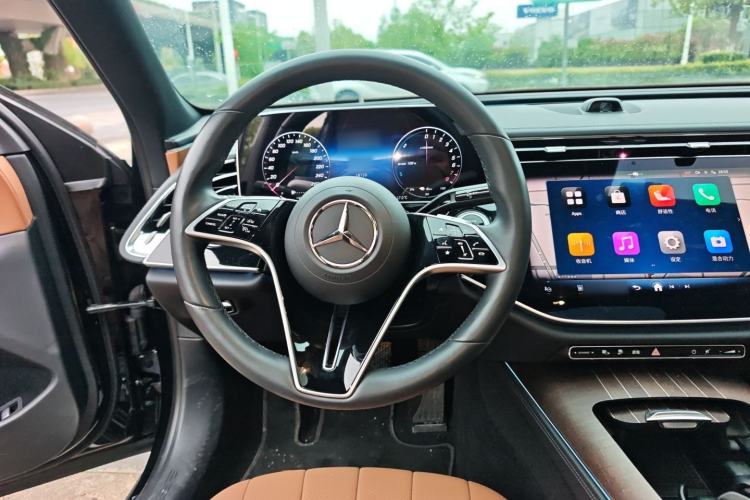Used Mercedes-Benz E-Class New Energy 2024 E 350 e L Plug-in Hybrid Sedan Steering Wheel