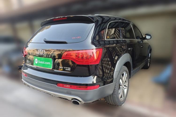 Used Audi Q7 2014 35 TFSI Off-road Model Rear Right 45 Deg