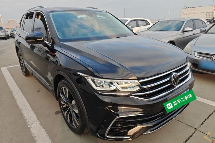 Used Volkswagen Tiguan L 2023 330TSI Automatic Two-Wheel Drive R-Line Flagship Edition Exterior 1