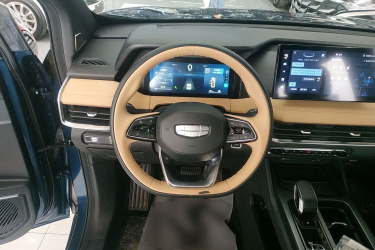 Used Geely Auto Haoyue L 2023 2.0T DCT Flagship Version