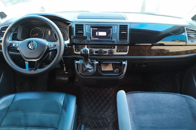 Used Volkswagen Multivan 2018 2.0 TSI 4x4 Prestige Edition 7-Seater
