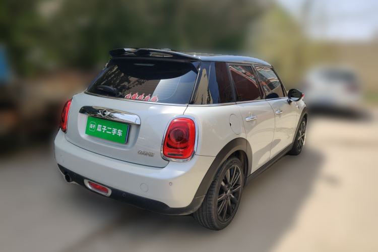 Used MINI 2016 1.5T COOPER Pioneer Edition Five-Door Model
